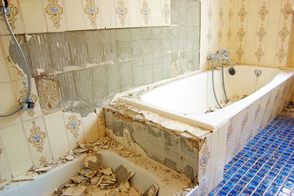 Bathtub Demolition in Merced
