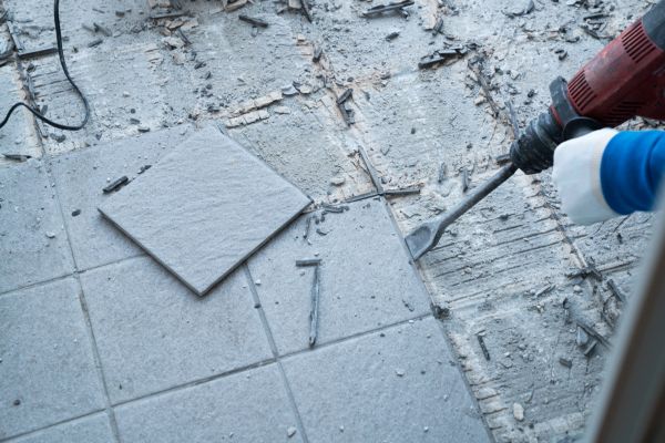 Flooring Removal Service in Merced