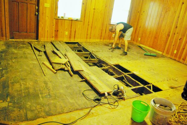 Subfloor Demolition in Merced